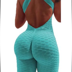 Full body workout outfit